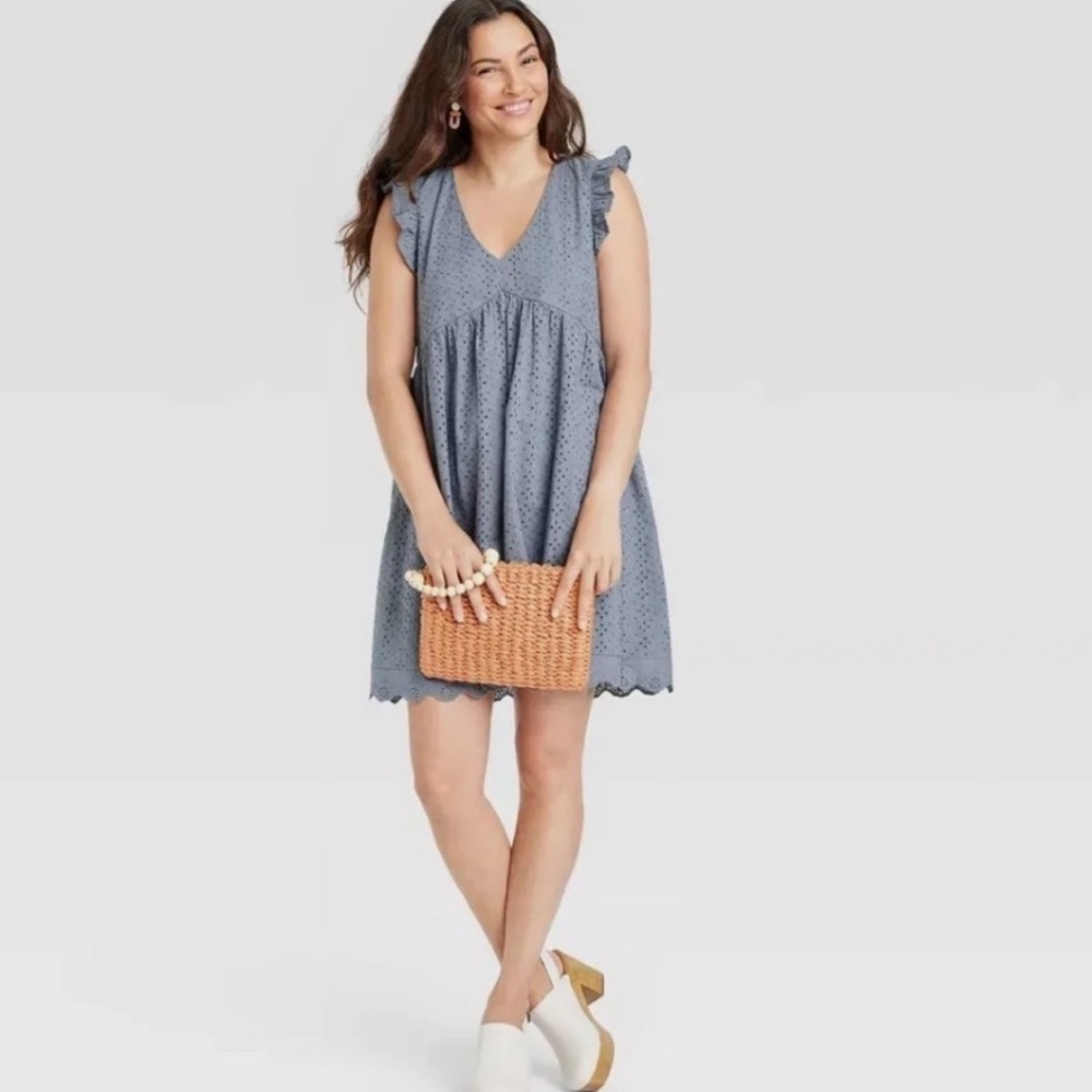 Knox Rose Slate Blue Grey Sleeveless Eyelet Dress - Picture 2 of 5